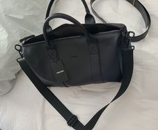 NEW Fenton Leather holdall bag