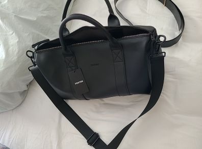 NEW Fenton Leather holdall bag