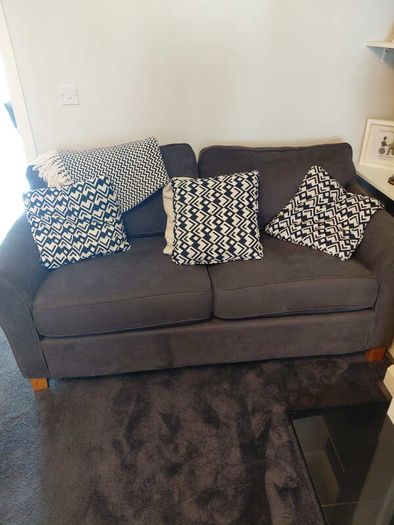 Couches x2