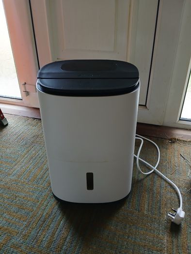 Meaco Arete 2 Dehumidifier and Air Purifer with filters and extra filter tray