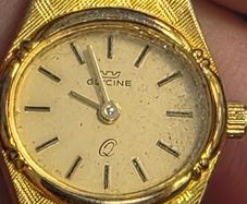 Vintage Glycine Swiss Ladies Quartz Watch - gold tone textured integrated mesh band