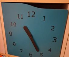 Blue clock IKEA Kallax insert