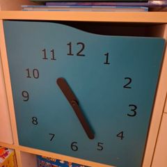 Blue clock IKEA Kallax insert
