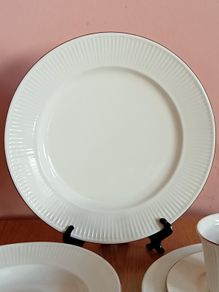 Rayware Bone China Plates x 10