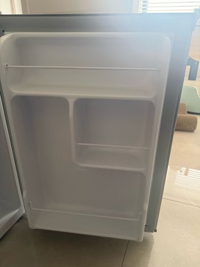 LOGIK mini fridge
