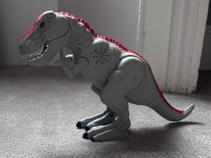 Dinosaur figure with a noisy roar