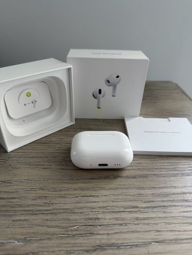 Apple Airpod Pro Gen 3 (latest)