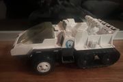 Action force snow cat