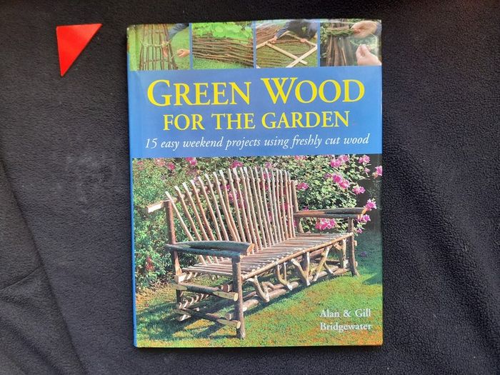 B00K_Green Wood for the Garden