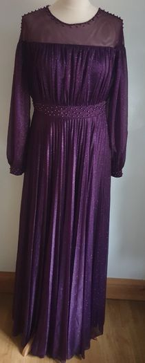 Lorensa Evening Dress Full Length Ball Gown Long Sleeves Lined Purple Size UK8-10 CAN POST