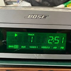 Bose AV3-2-1 Media Centre for sale