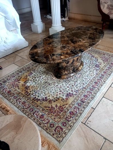 Marble Coffee Table & Free Large Rug
