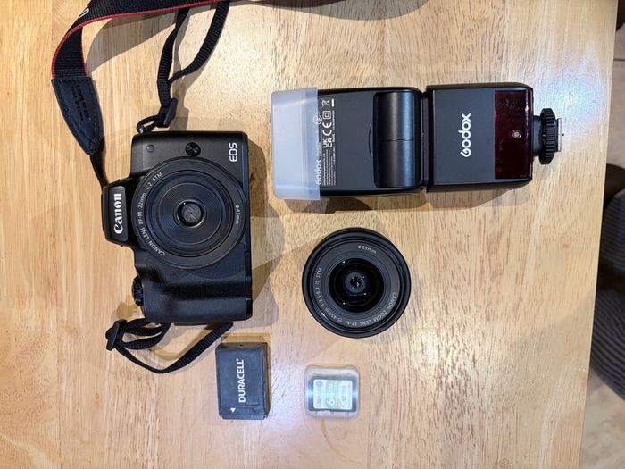 Professional camera Canon m50