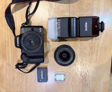 Professional camera Canon m50