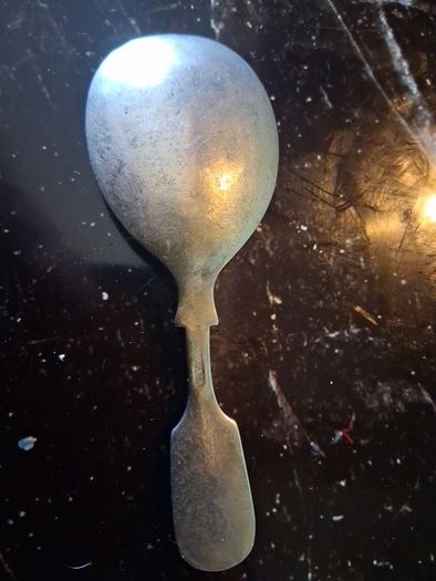 Edwardian fiddle back advertising caddy spoon