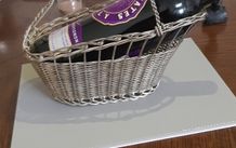 Wine basket metal