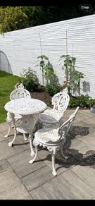 Iron Garden table and chairs
