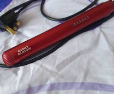 Hair straightener