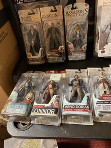 Assassins Creed Figures x 16