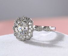 Vintage Style Crystal Silver Ring