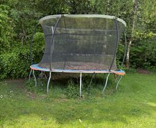 Trampoline