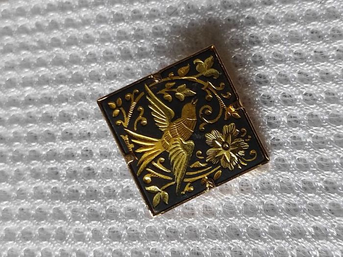 brooch