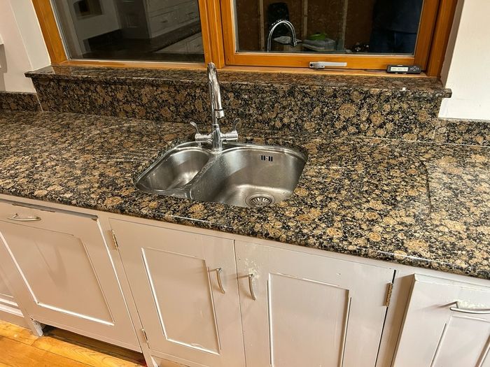 Solid Granite Kitchen Countertop