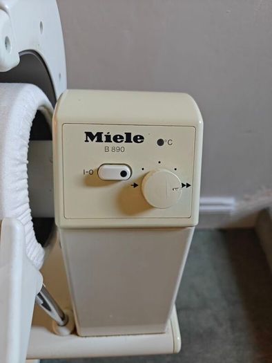 Miele rotary iron