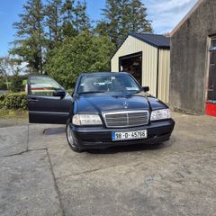 Mercedes C180