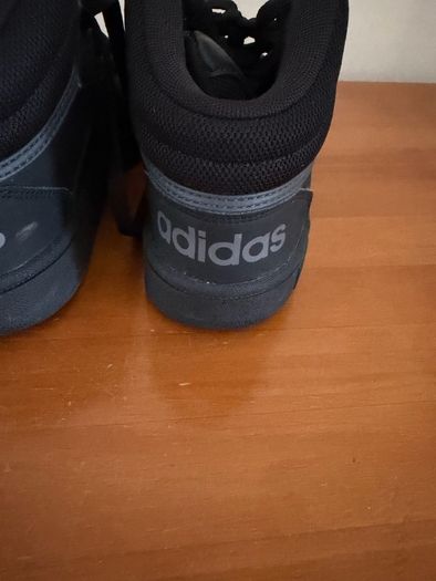Adidas kids shoes,size 2uk(34 eu)