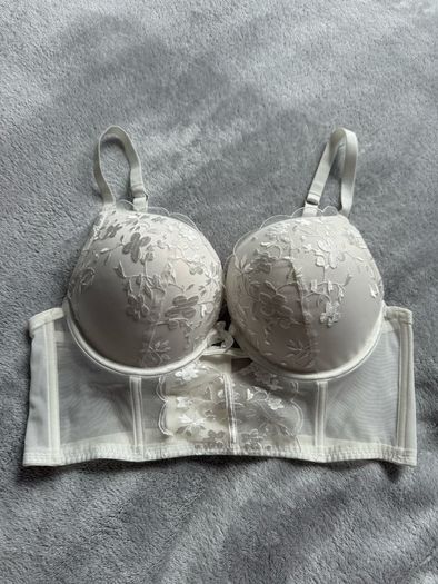 bra 38B maximise