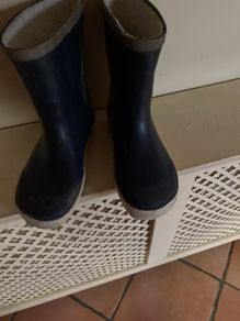 wellies