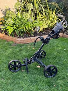 Clickgear golf Trolley & titleist staydry golf bag