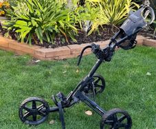 Clickgear golf Trolley & titleist staydry golf bag