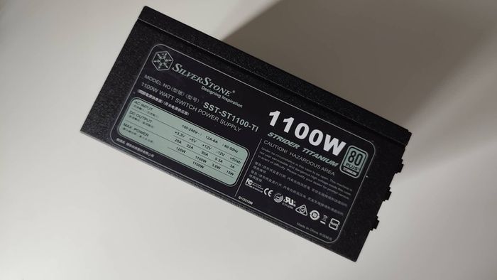 Silverstone 1100 Watt ST1100-TI Strider Titanium