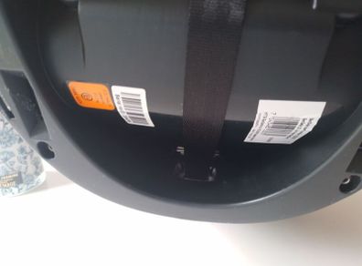 BeSafe Car Seat and 2x Isofixes