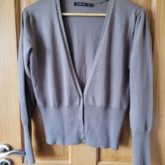 Atmosphere fine-knit cardigan with a V-neckline and button-front closure