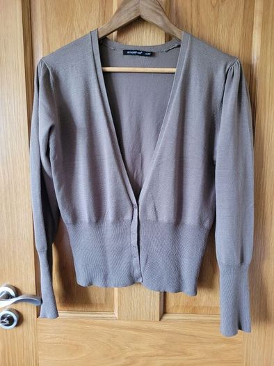 Atmosphere fine-knit cardigan with a V-neckline and button-front closure