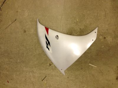 R1 09-12 rn22 right fairing 