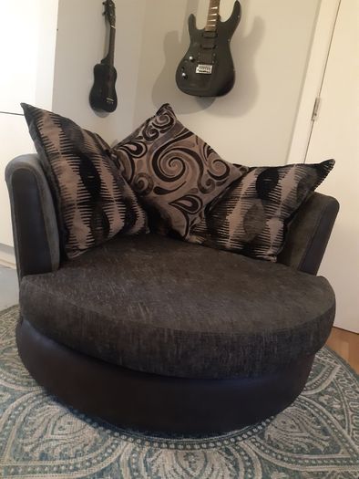 Swivel Chair