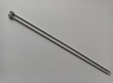 Knitting Needles - 3.25mm x 35 cm.