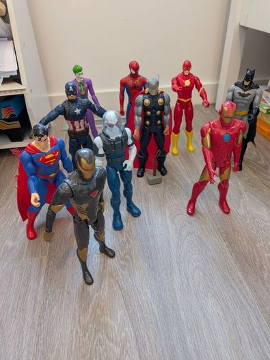 30cm Marvel  action figures.