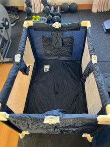 travel cot