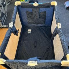 travel cot