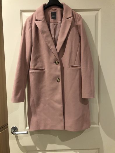 Coat size 6-8 like new( worn once)