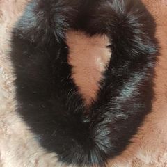 Black faux fur collar Perfect condition Postage included