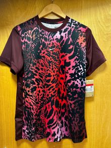 Brand new with tags Nike multi coloured leopard print football T-shirt