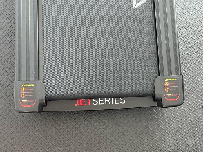 Reebok Jet 100
