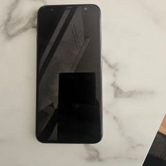 samsung  J6+ not turning on.use ful for parts