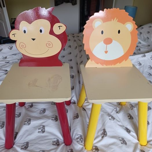 Kids chairs